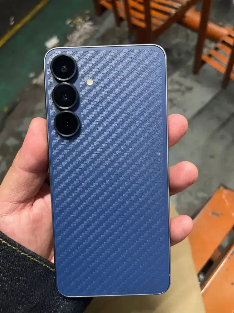 SAMSUNG S25 FE BIRU