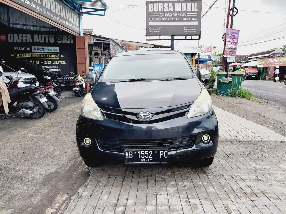 DAIHATSU XENIA X 2012 Manual Hitam