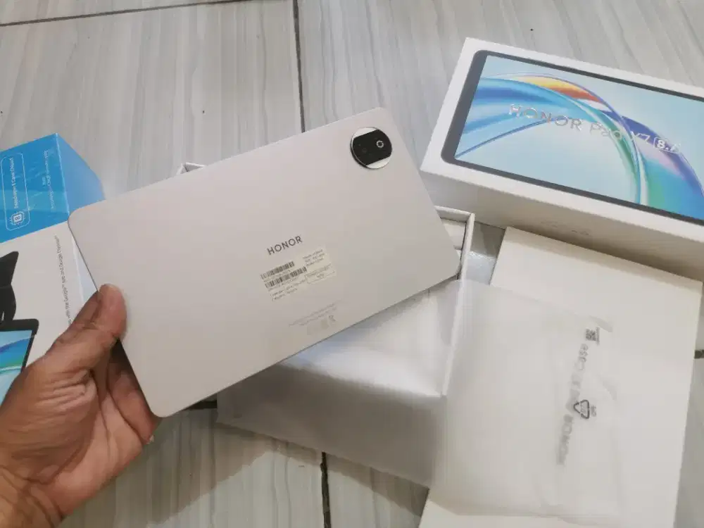 Tablet Honor X7 8,7
Ram 4/128