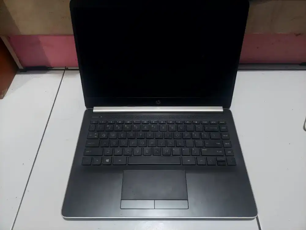 Laptop Hp 14s /  AMD A9 / Ram 4gb / Hdd 1Tb / BU