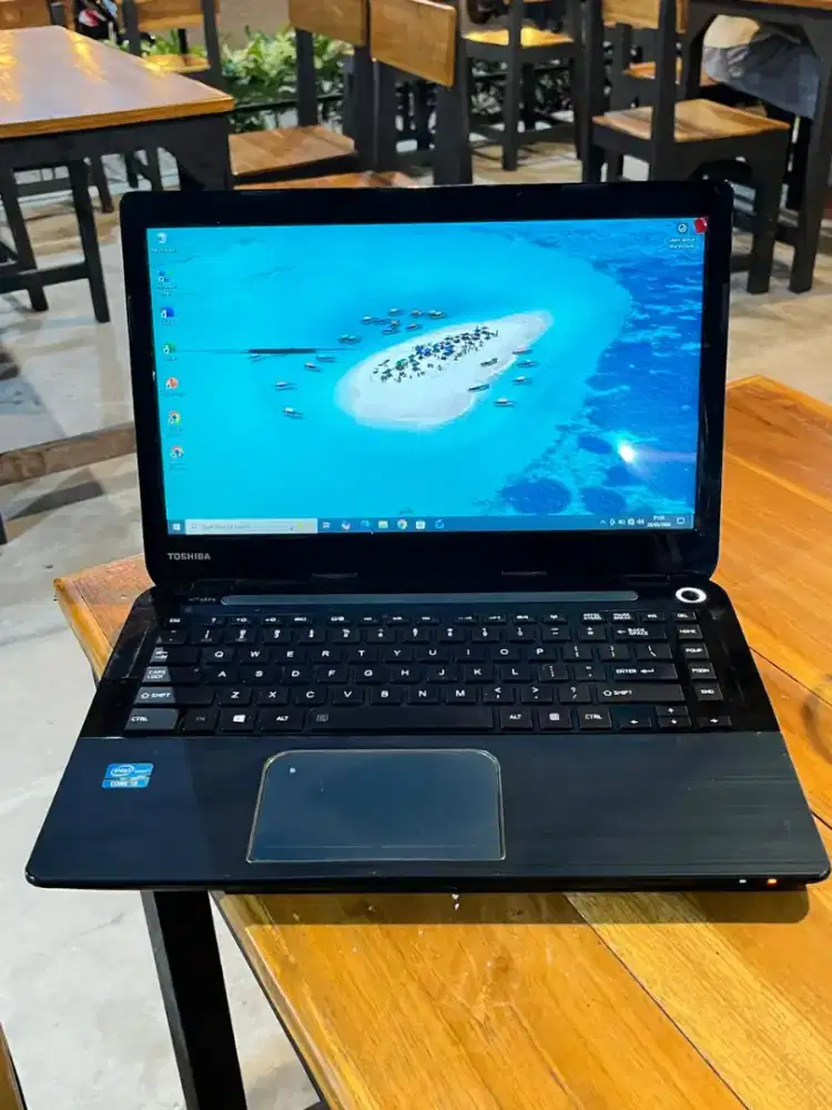 Jual Murah laptop Toshiba Satellite L40-A i5 gen 3 4GB/128gb + 500GB