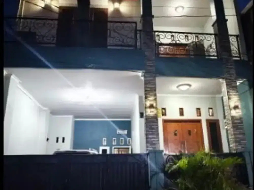 Dijual Cepat Rumah 2 Lantai Di Harapan Indah Bekasi