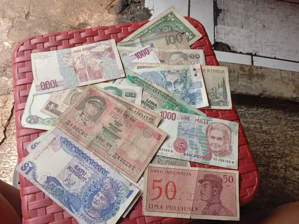 Uang kuno campuran