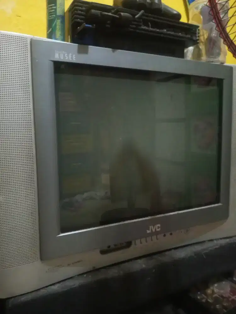 Tv tabung merk jvc 21 inc