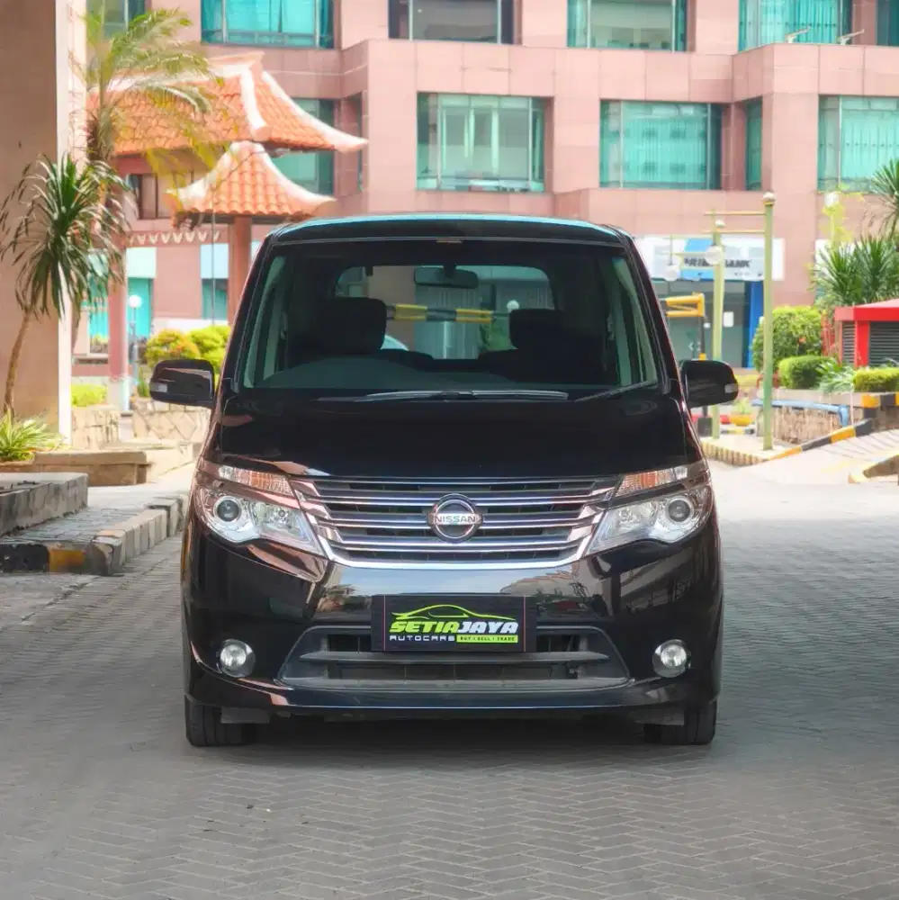 Nissan Serena X 2000cc matic 2017