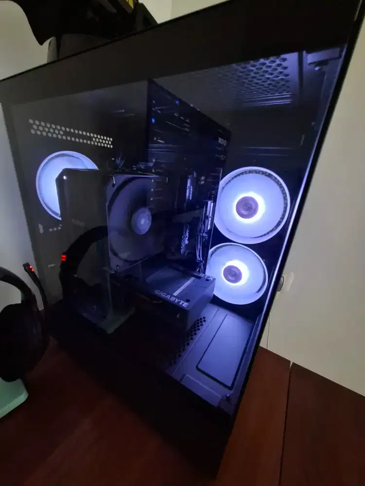 PC Gaming  Rakitan 2025 , Ryzen 7 5700X