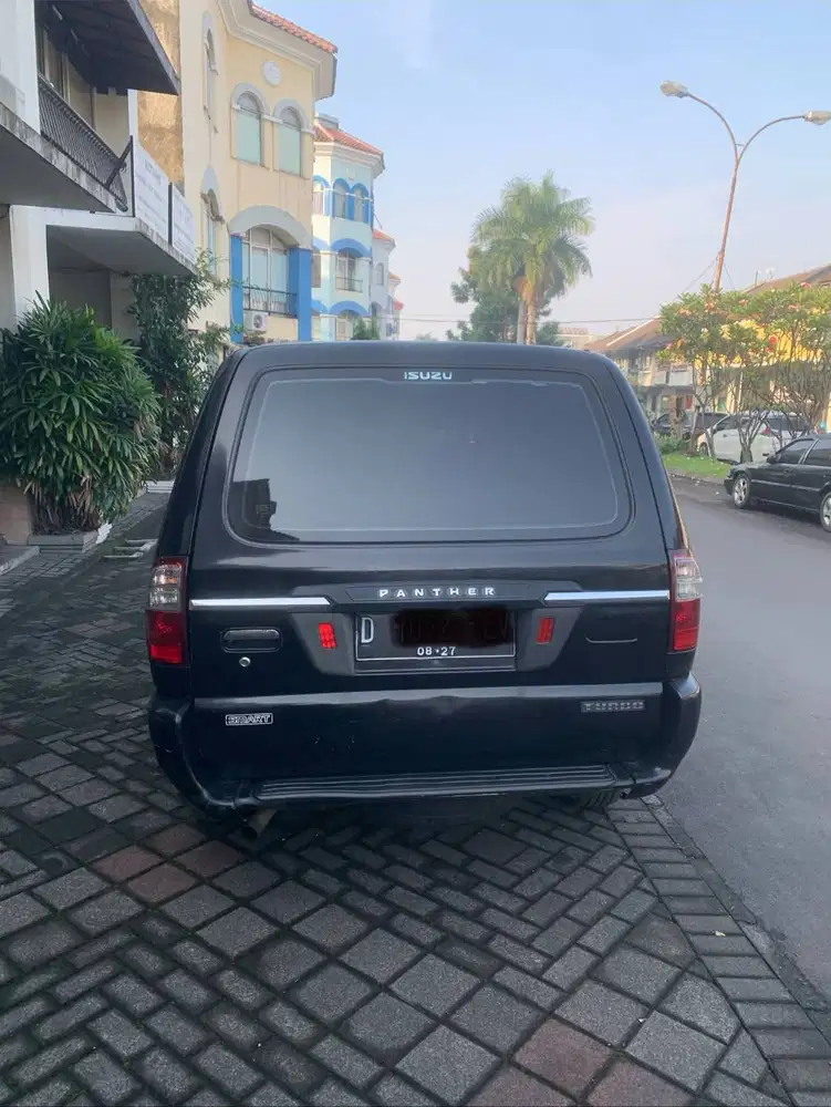 Dijual ISUZU Panther TBR54F TURBO LM Smart tahun 2012 warna hitam