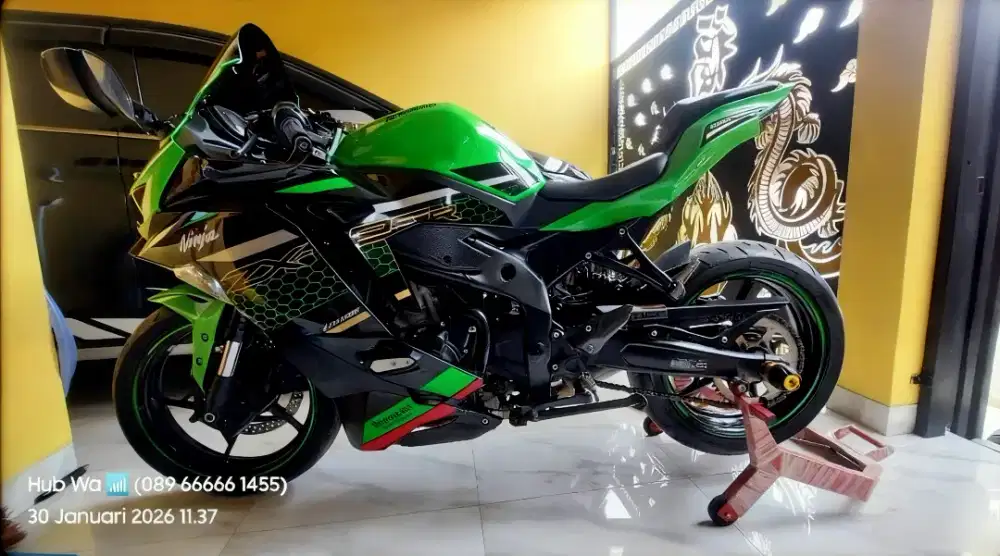 Dijual cepat murah kawasaki ZX25R ABS KRT 2020 mulus jarang dipakai