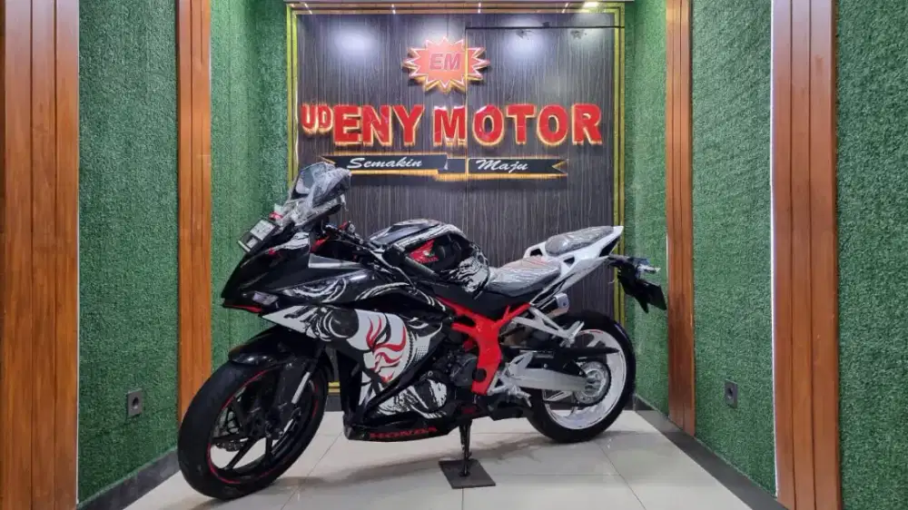 UD ENY MOTOR - Honda CBR 250 ABS thn 2017 super