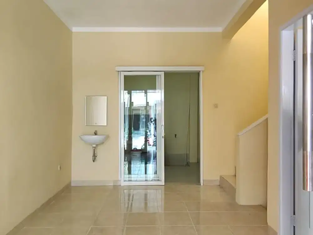 Dijual Rumah di Graha Raya, Alam Sutera, Lt.72m2,Shm, Unfurnished