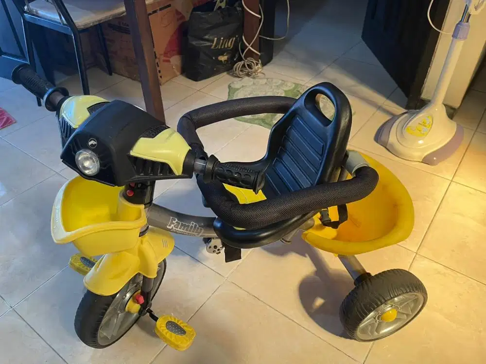 Dijual cepat sepeda balita merk family