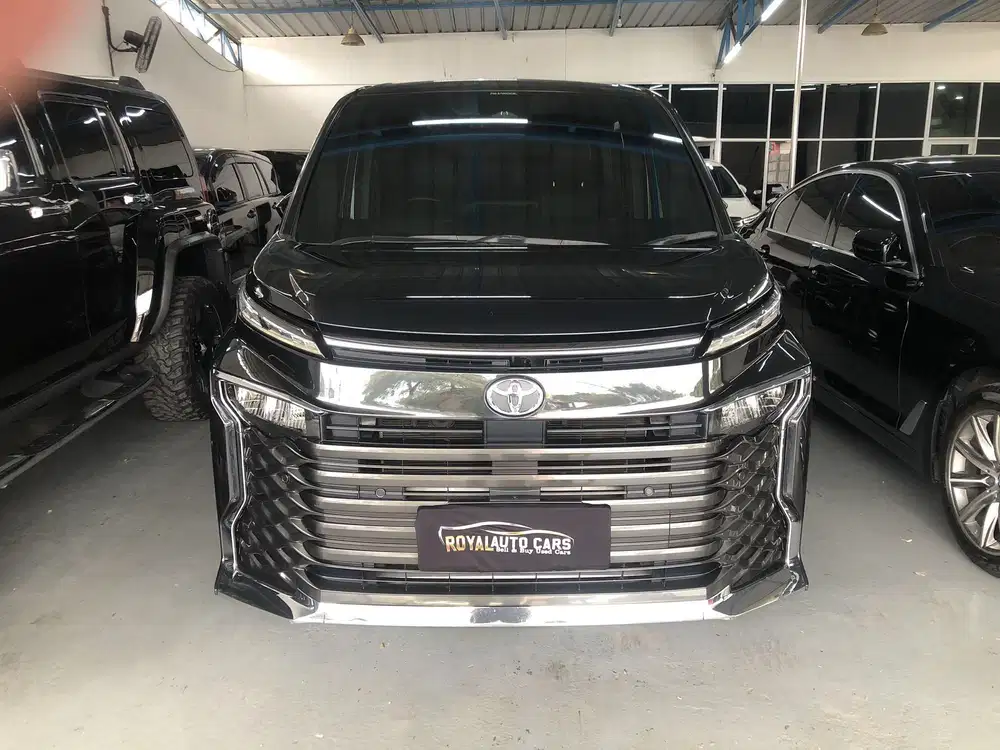 JUALCEPAT TERMURAH! Toyota Voxy 2.0 AT 2022 TANGAN PERTAMA SERVICE REC