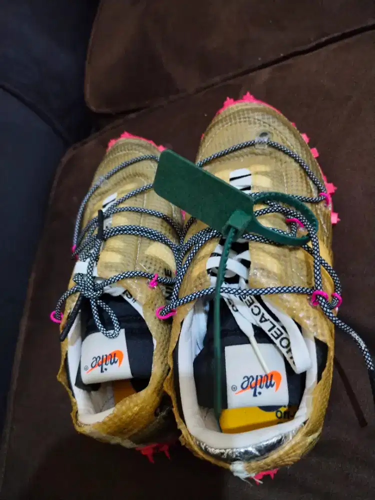 Sepatu Nike X Off White China