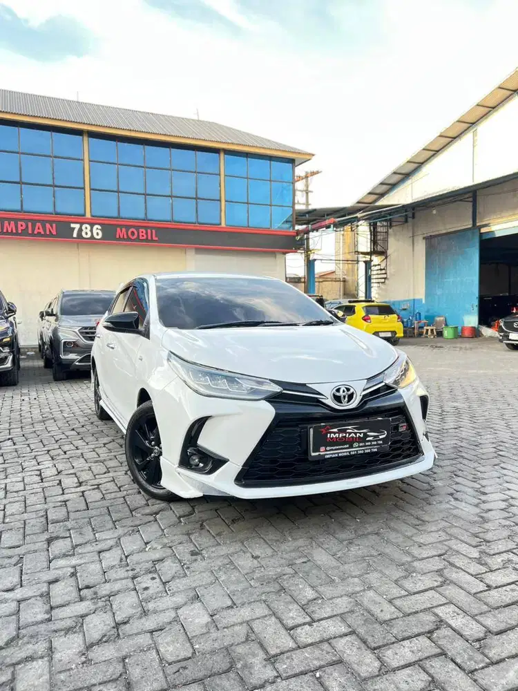 Toyota Yaris 1.5 S GR Automatic 2022     HRV BRV , YARIS , JAZZ , BRIO