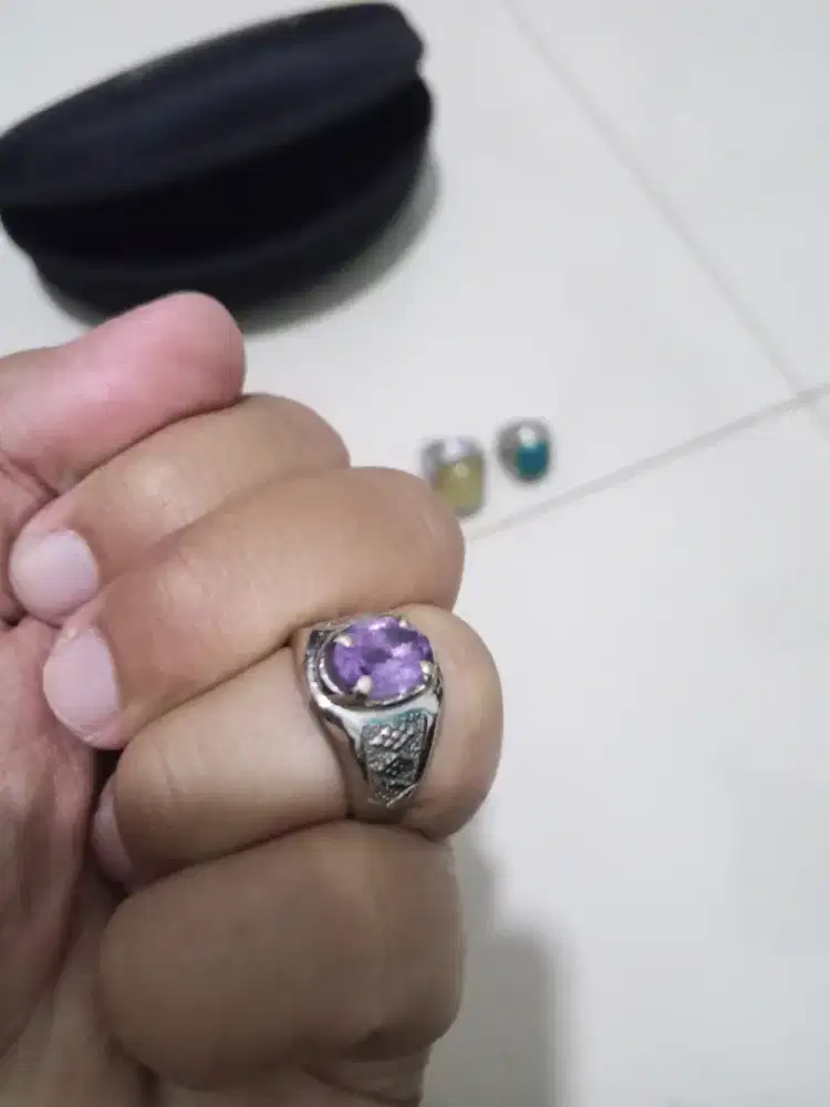 BATU CINCIN KECUBUNG UNGU