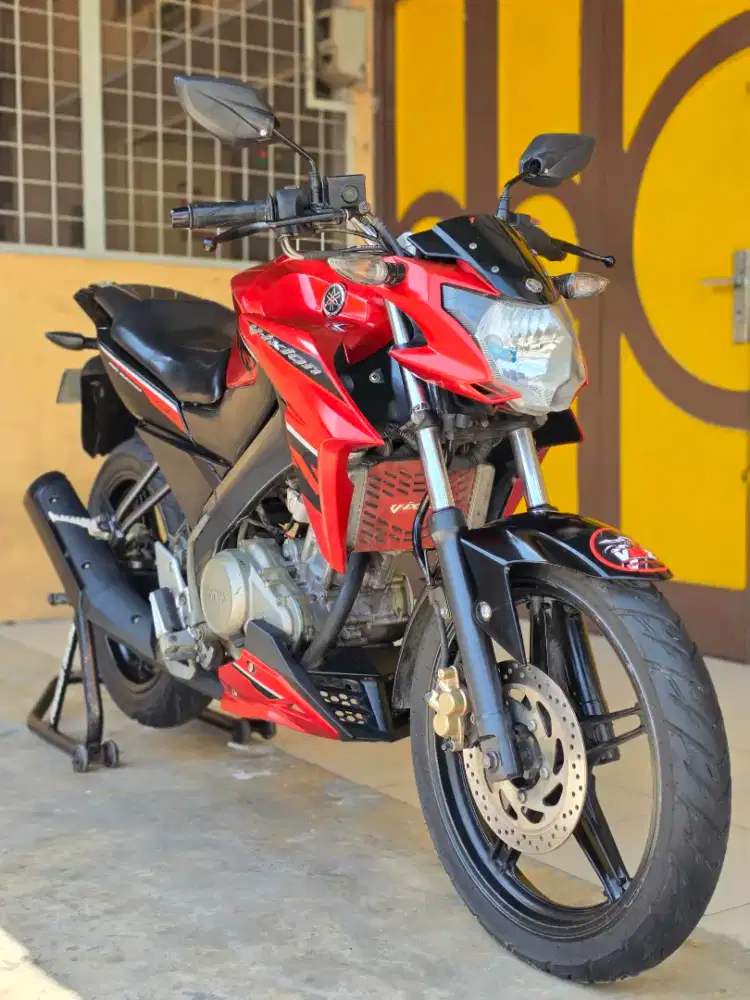 Yamaha Vixion / Vixion 150 Advance 2016, Red Premium Metalic.