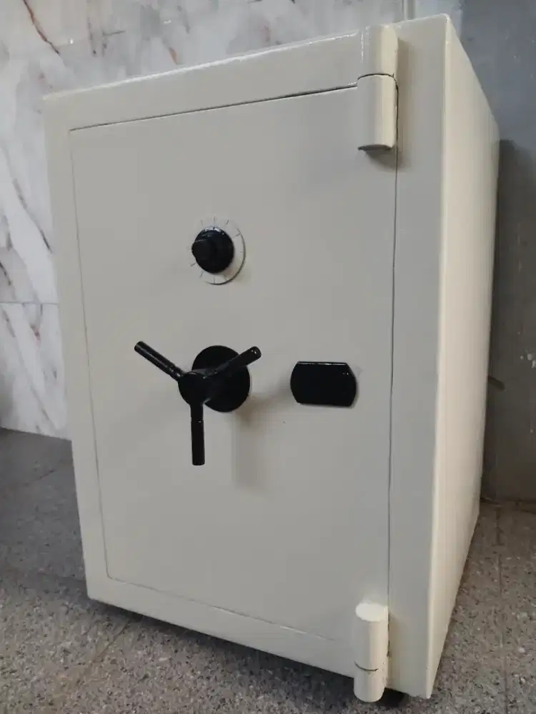 Brankas tahan api
