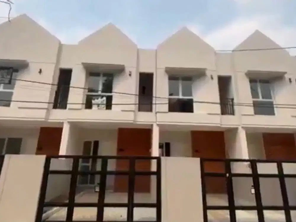 Rumah Hadap Selatan 9 Mnt ke Living Plaza Pamulang Siap KPR J-49540