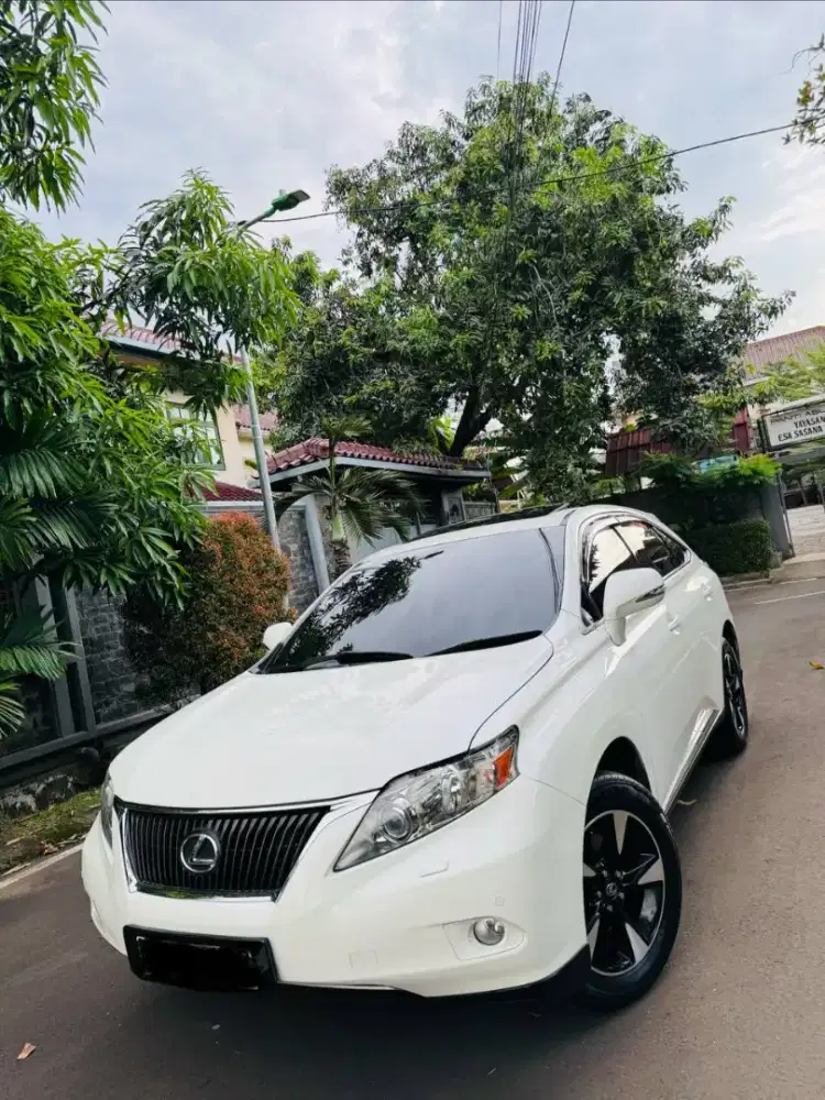 Lexus RX270 Sunroof Siap Luar Kota