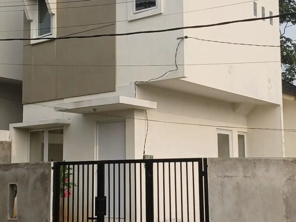 Rumah 2 Lt SHN 15 Menit ke Cibinong City Mall Dibantu KPR J-49541