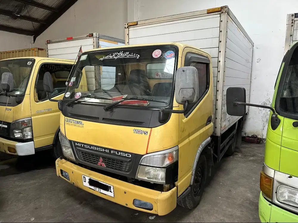 Colt Diesel FE71 Engkel BOX 2011 canter fuso cde cdd truk elf hino nkr