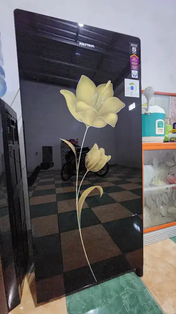 Di jual cepat kulkas polytron