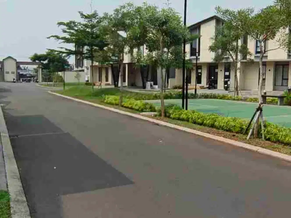 Rumah 3 Kamar Tidur dan Berkanopi bagian depan