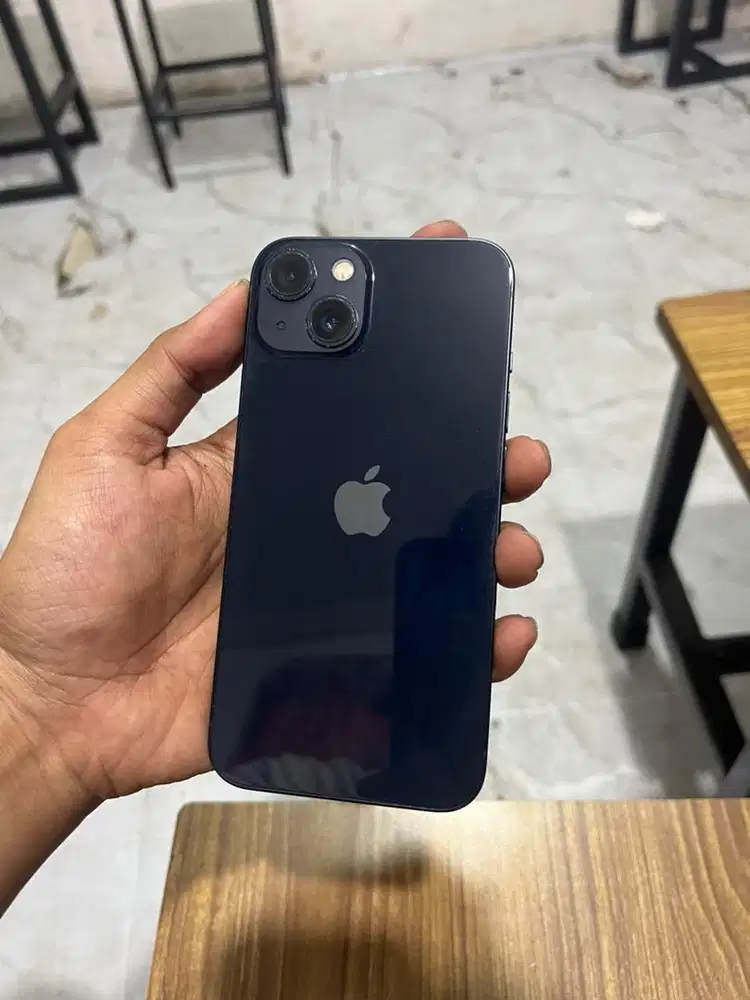 iPhone 13 128 GB iBOX