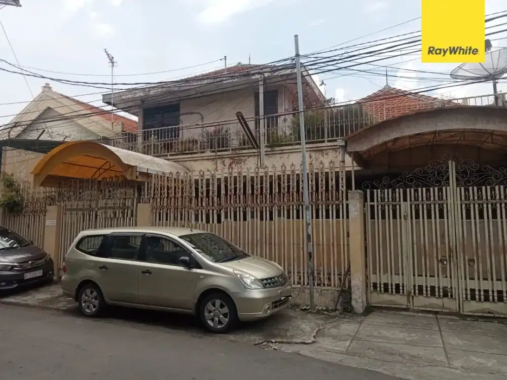 Rumah Dijual Dijalan Genteng Burhasin Surabaya Pusat