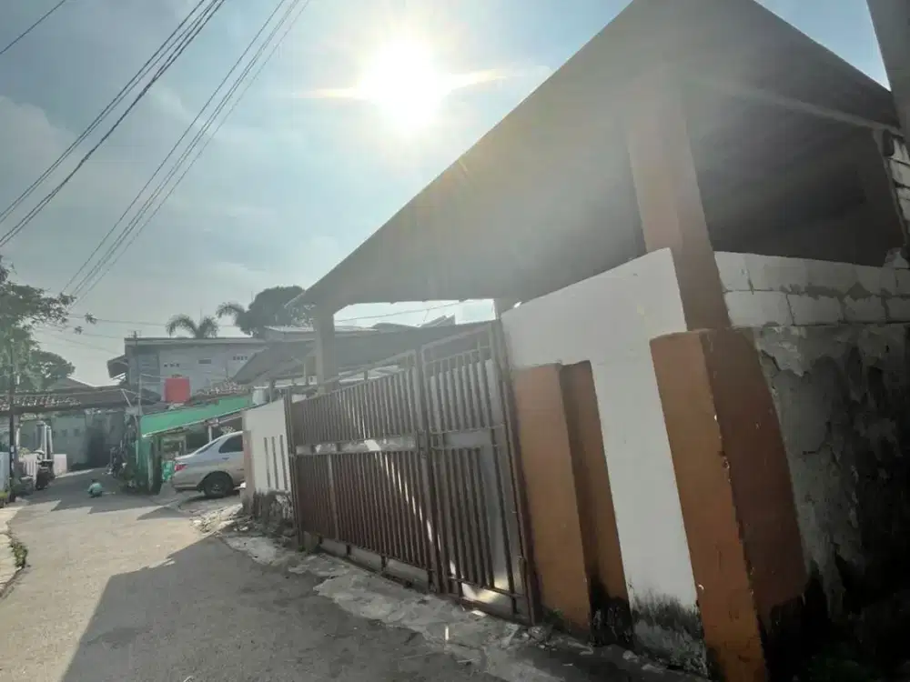 Dijual Rumah Cocok untuk investasi Kost atau Kontrakan dekat area universitas, di Pakulonan Gading Serpong