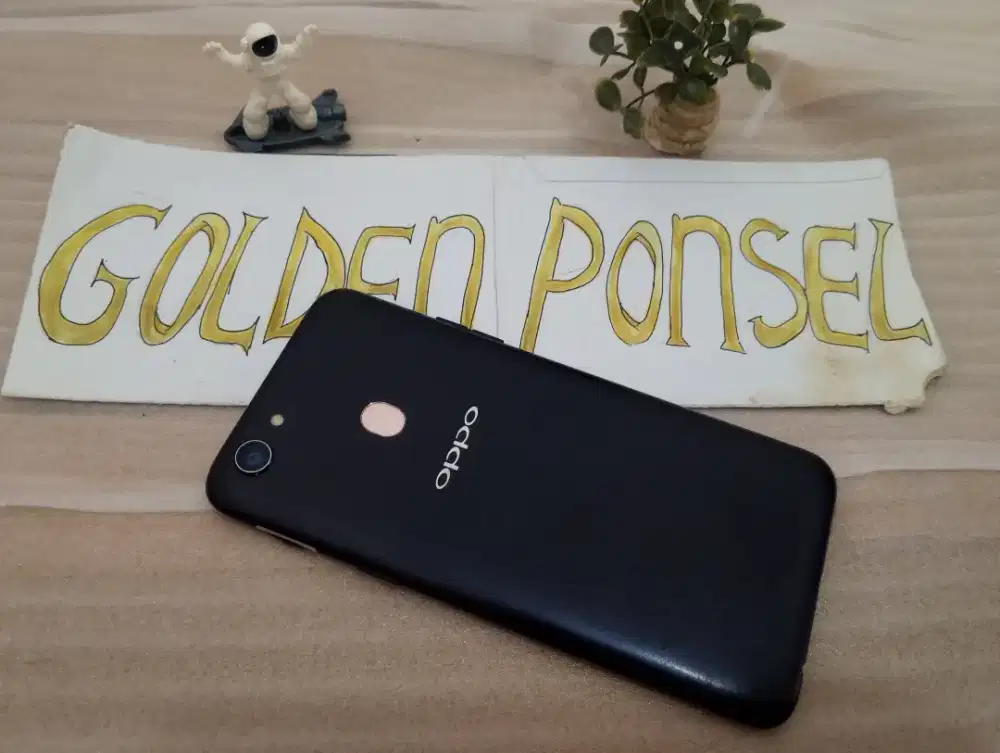 Oppo F5 ORI.32Gb/Ram3Gb.Golden Ponsel