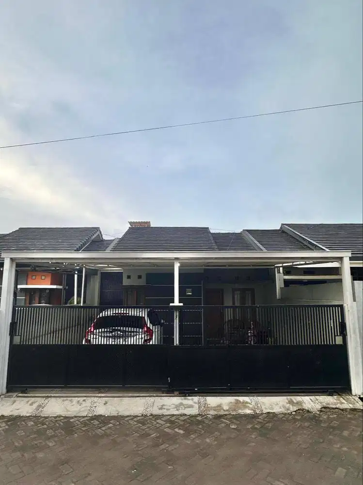 Dijual Rumah Semi Furnished di Bukit Sariwangi Bandung Barat
