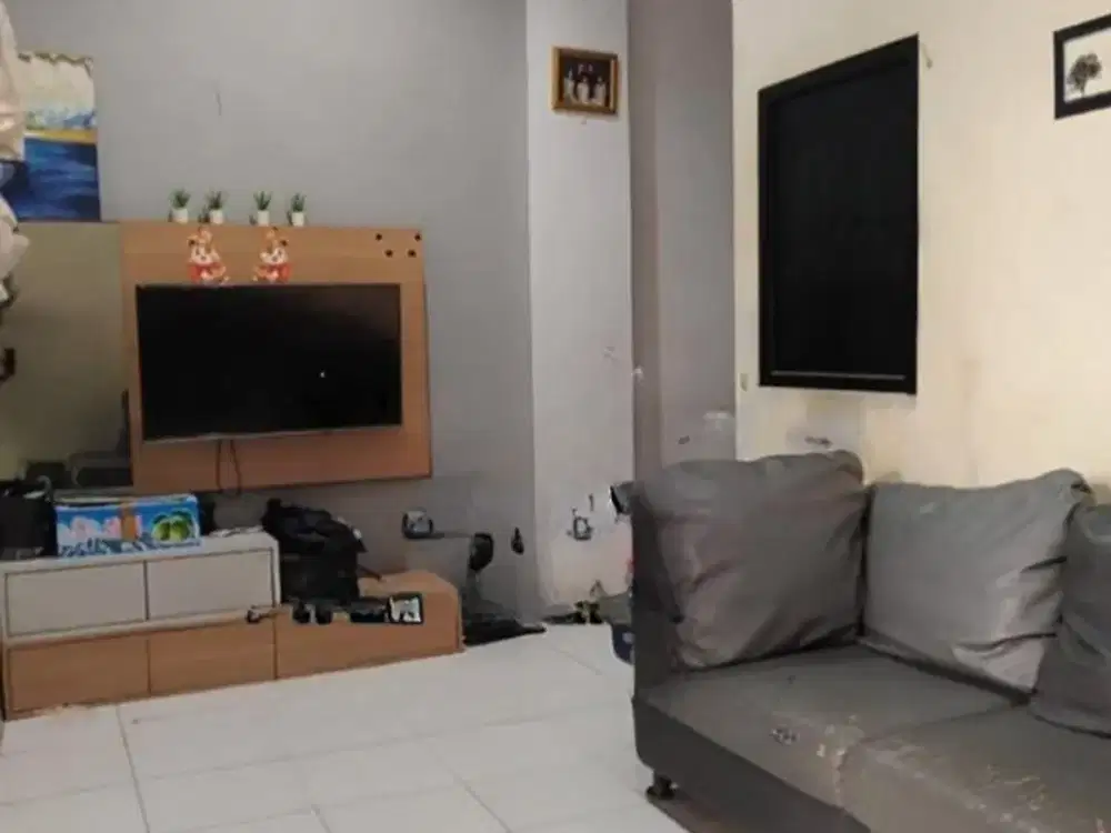 Rumah 3 Lantai di Jl. Vikamas 1, Penjaringan