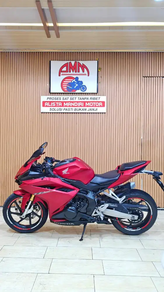 CBR 250 ABS 2019. AREA JABODETABEK. CASH/KREDIT. CASH BISA NEGO.