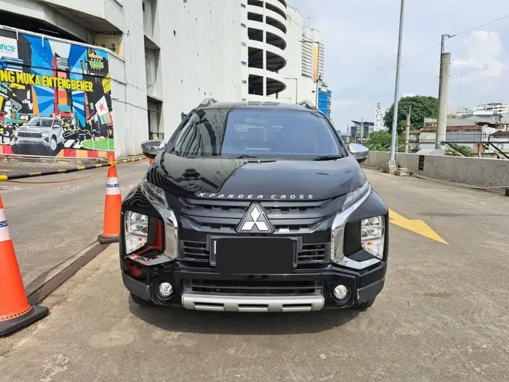 DP 25JT  XPANDER CROSS AT 1.5 MATIC AUTOMATIC 2021 HITAM SIAP PAKAI