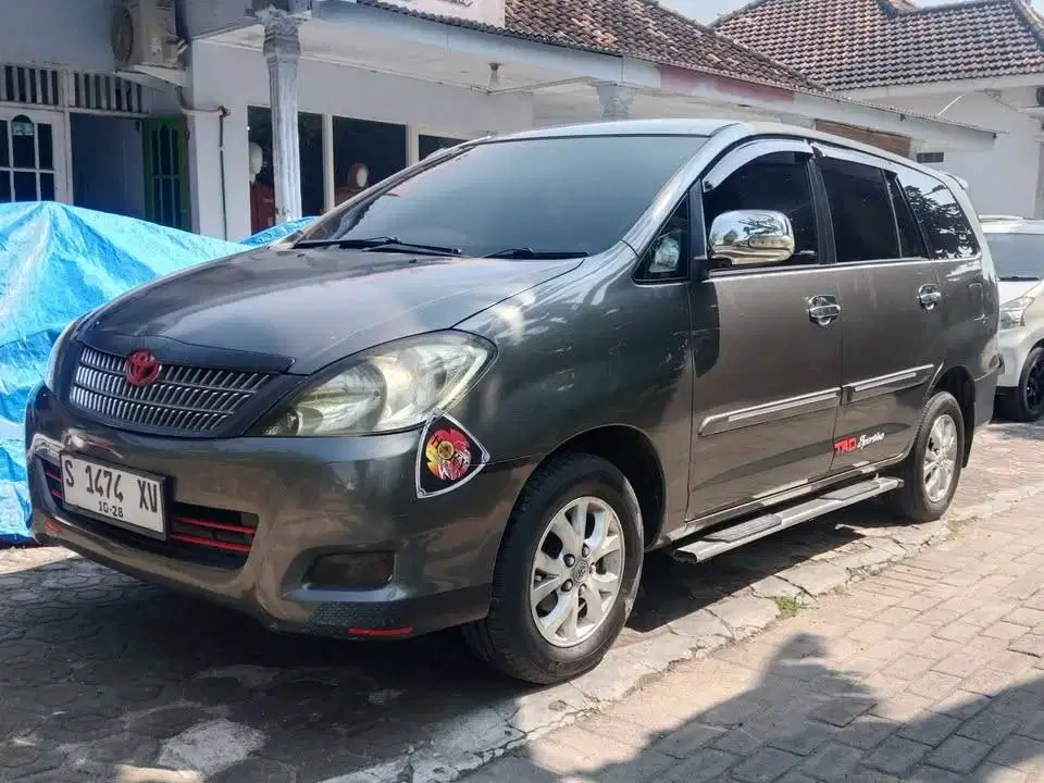 Kijang Innova G 2.0 MT