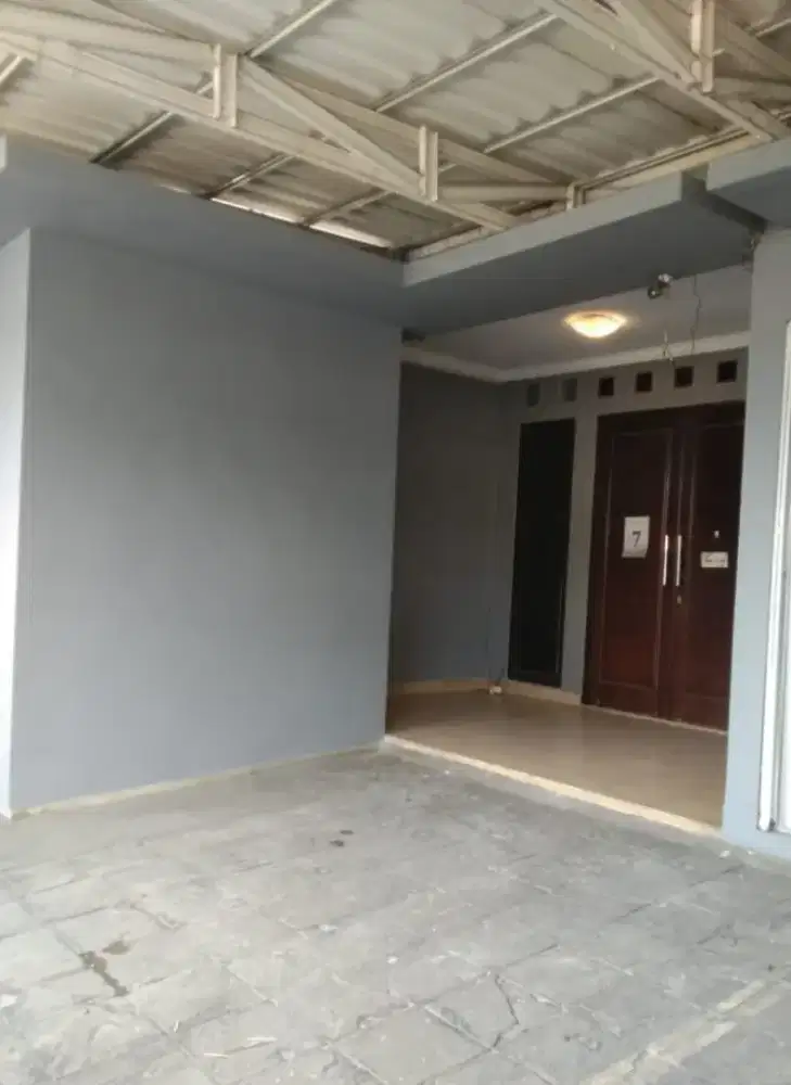Rumah dijual di Kejaksaan Raya, Kreo.