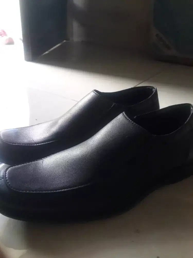 sepatu kerja  pantovel pria