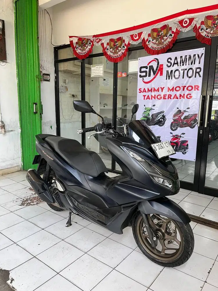 HONDA PCX 160 ABS 2023 KM LOW DP  MURAH