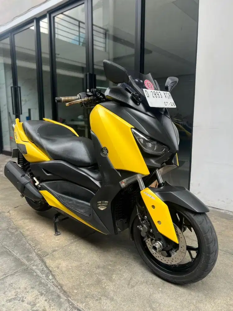 dijual xmax 2018 plat d