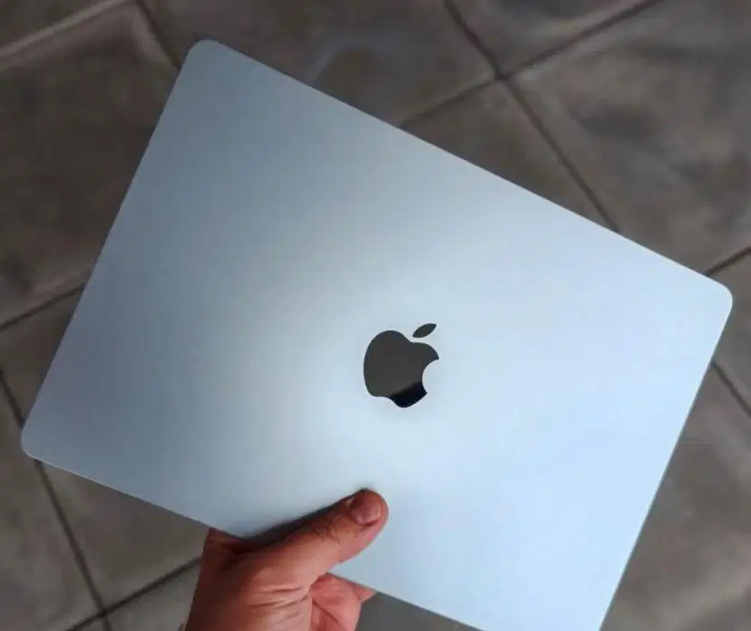 WTS MacBook Air M4 2025 13 Inch | 16GB / 256GB