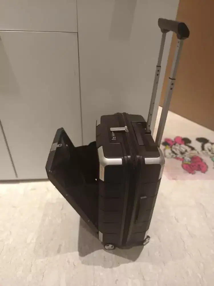 Koper cabin Samsonite Cube 20 Bukaan depan u/ laptop + Port USB