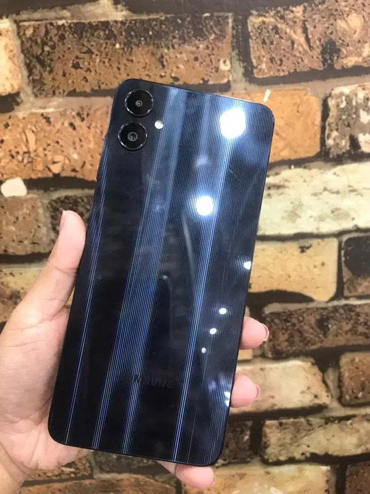 samsung  A05  4/64 second