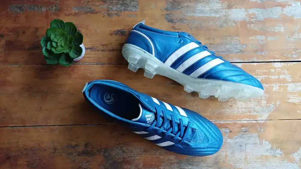 sepatu bola adidas adipure 1