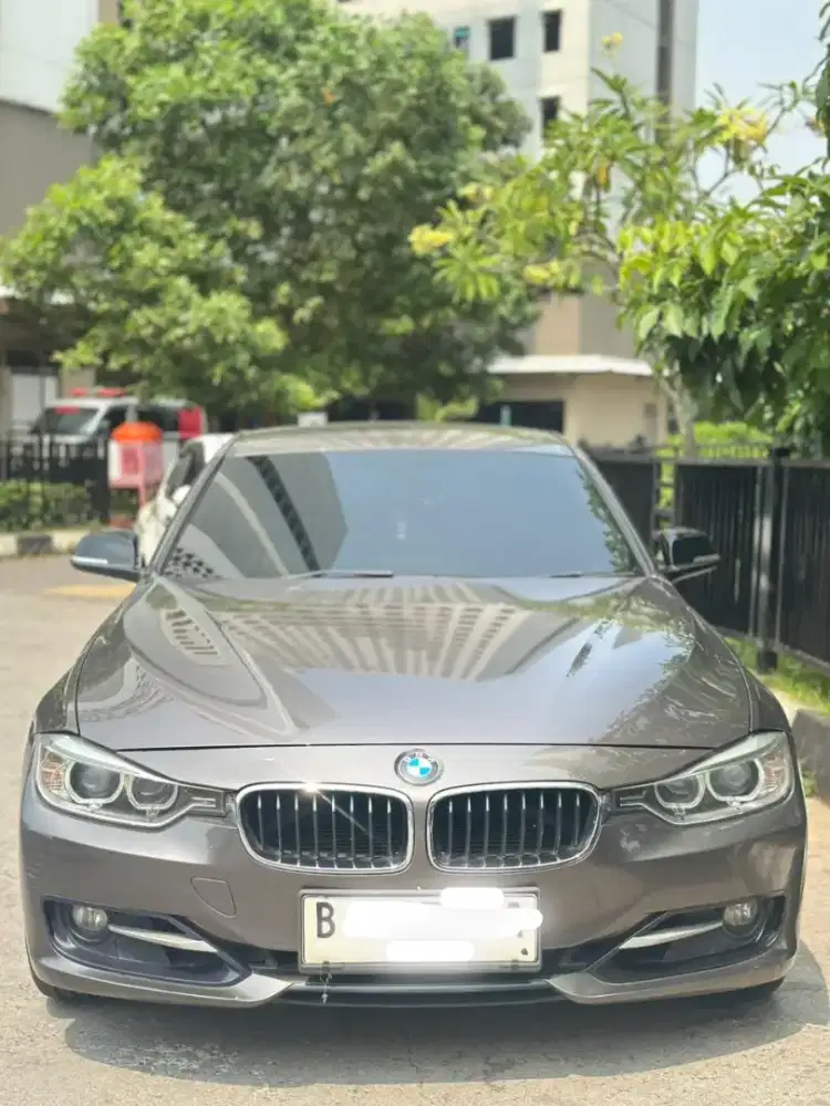 BMW F30 LCI Sport 320i 2015