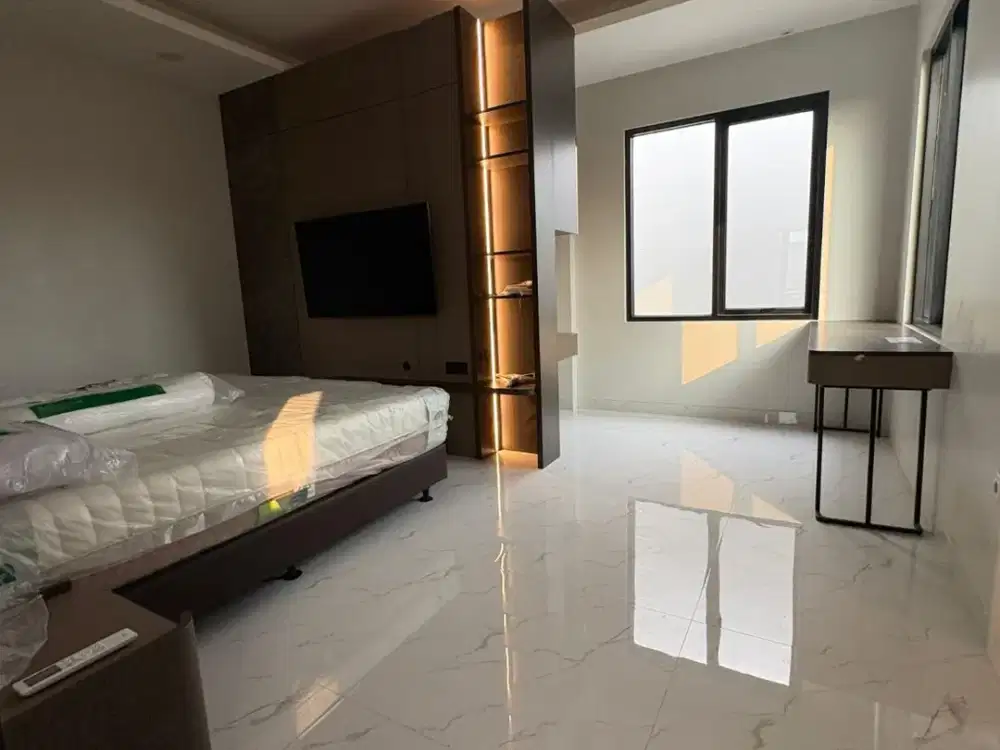 Jual Rumah baru  baru (brand New) Lokasi dekar stasiun MRT lebak bulus dan KRL pondok ranji