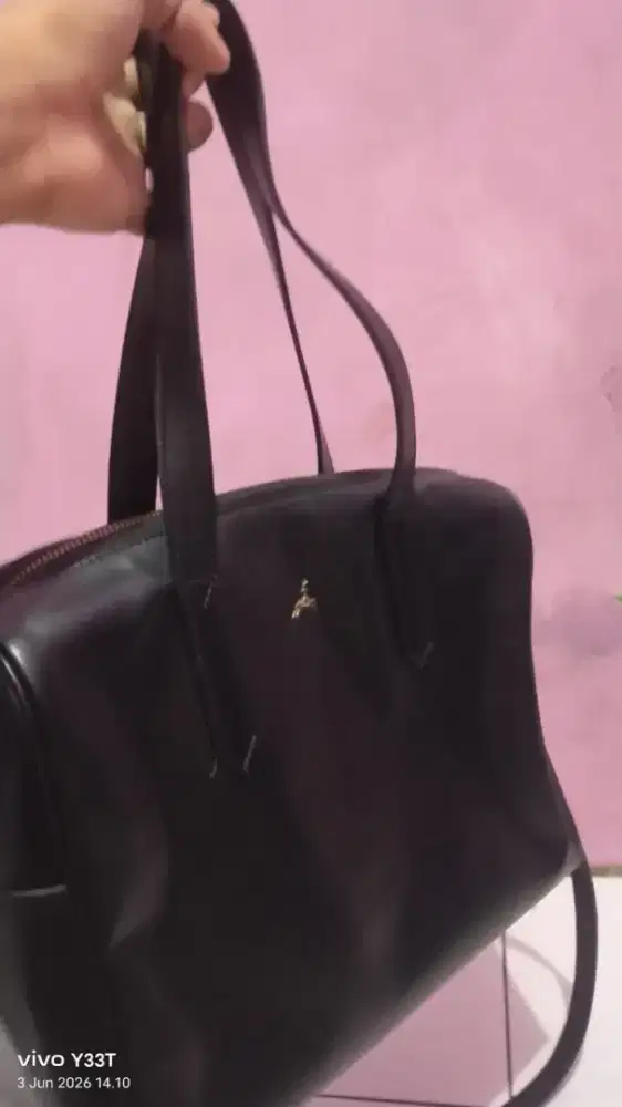 Dijual tas merk povilo black