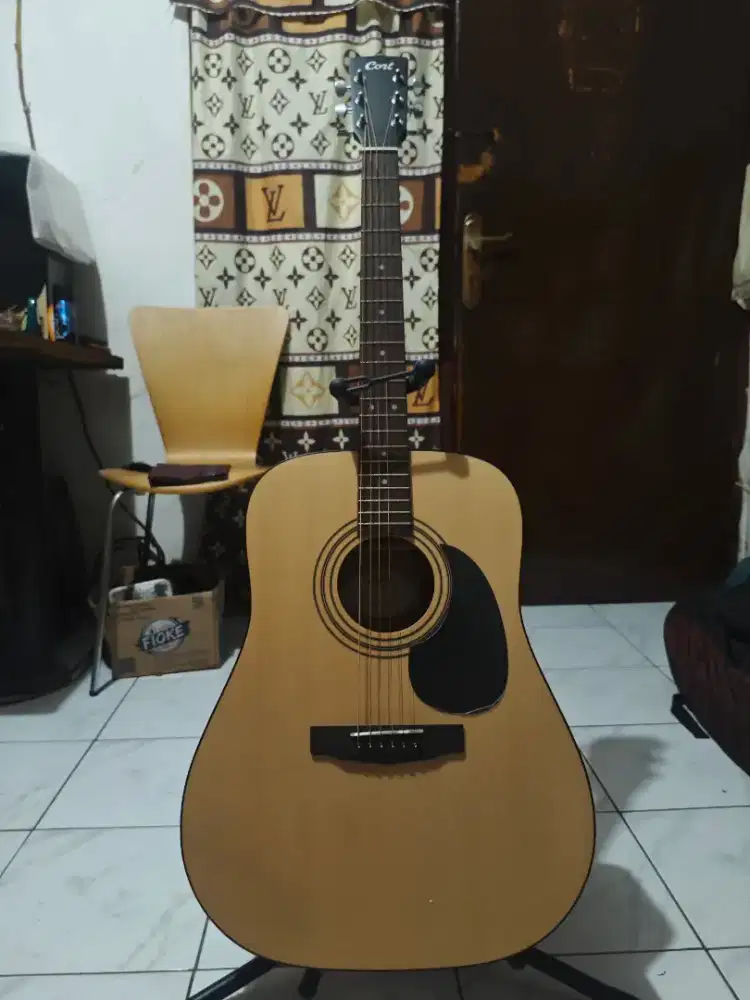 Gitar CORT AD 810 OP
