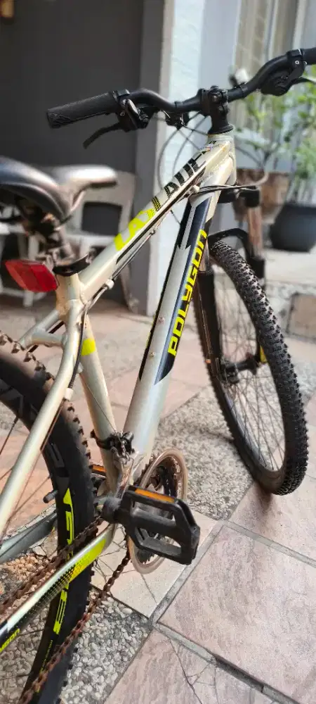 Sepeda Gunung MTB Polygon Cascade 3 Shimano 7sp 27.5inch