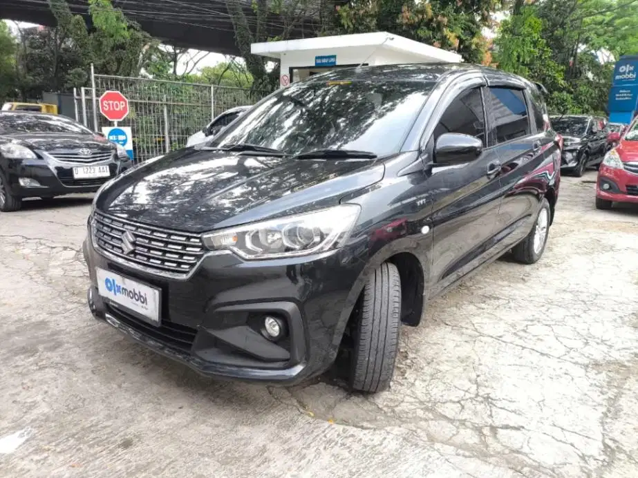 LOW DP Suzuki Ertiga 1.5 GL Bensin-MT 2021 5EI